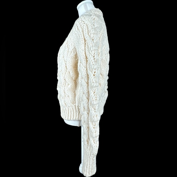 ZARA Extra Chunky Crew Neck Cable Knit Pullover Sweater, Size M - Picture 4 of 9